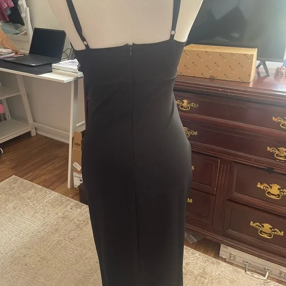 Midi cutout Dress - Picture 6 of 7